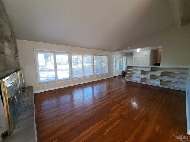 Photo - 8598 Meadowbrook Dr