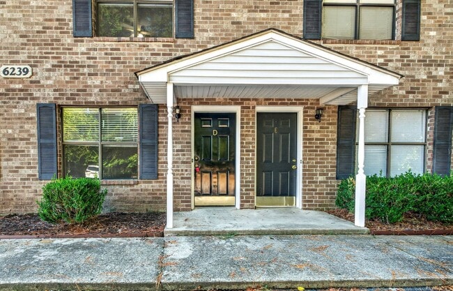 Photo - Convenient Living Near Park Circle
