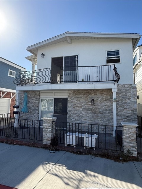 Photo - 307 Anade Ave