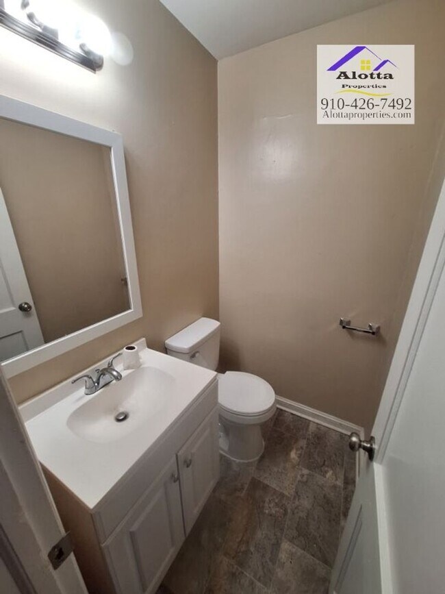 Photo - 1861 Broadell Dr