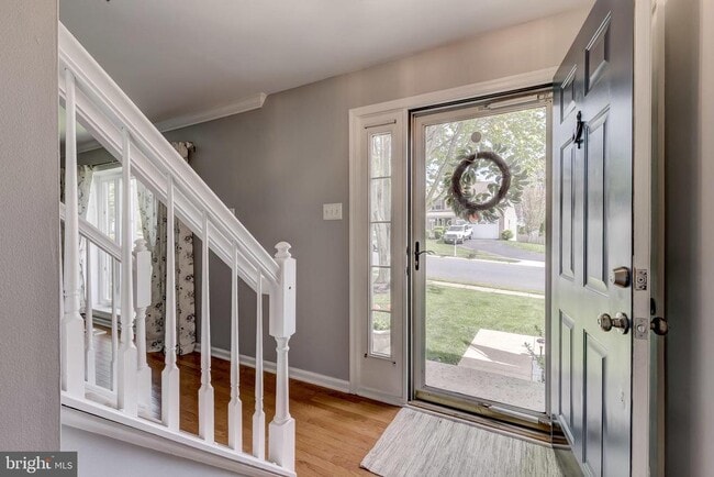 Building Photo - 583 Henderson Rd