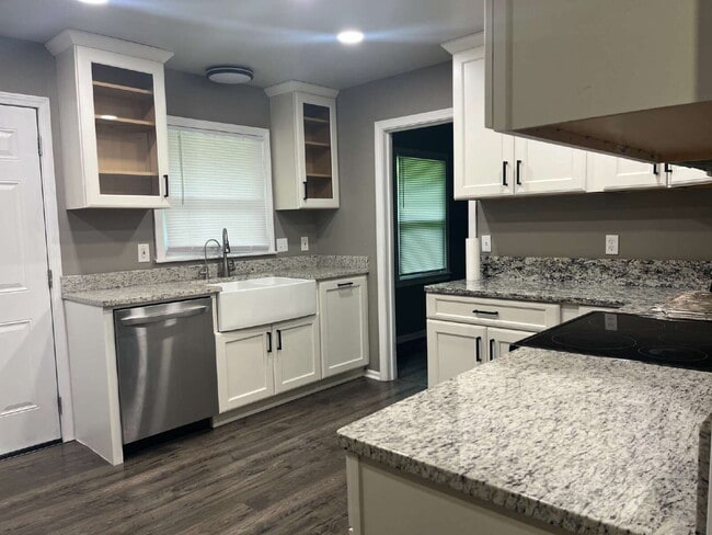 Photo - 6208 Cedar Point Dr NW