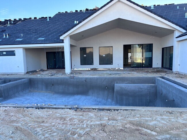 Photo - Huge Single Story with Pool and RV Garage