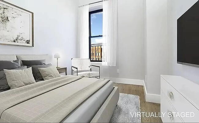 Photo - 1975 Adam Clayton Powell Jr Blvd Unidad 5D