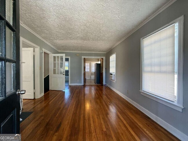 Photo - 117 Vine St SW Unidad B