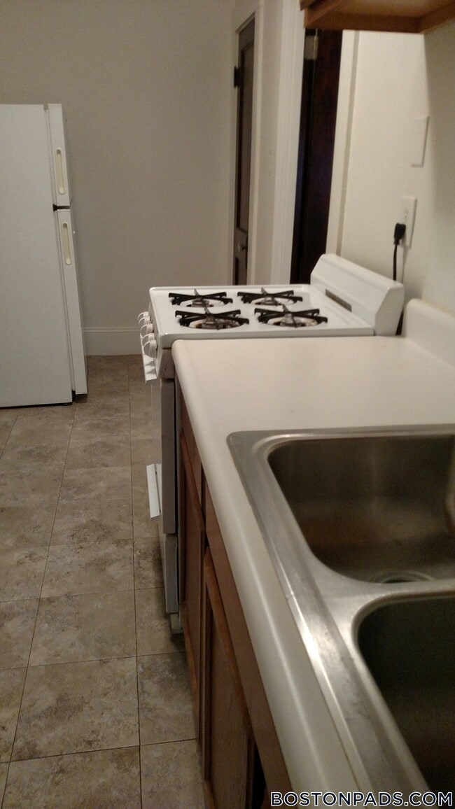 Photo - 157 Summer St Unidad 14F