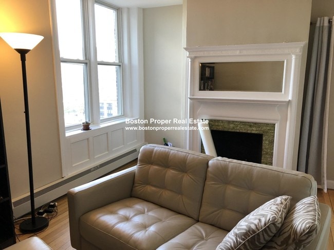 Photo - 483 Beacon St Unit PH7