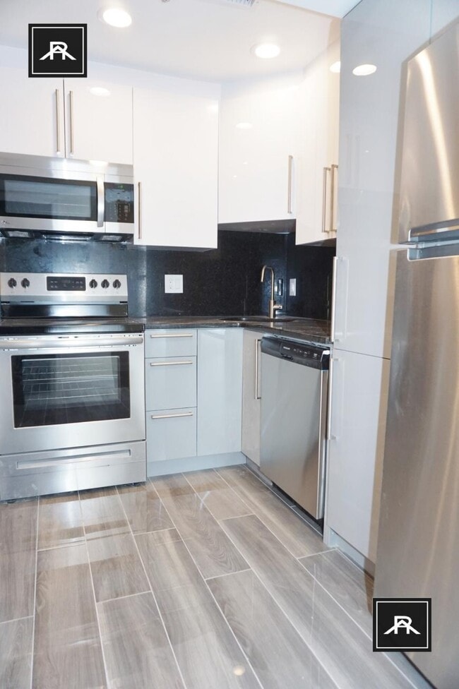 Photo - 3 bedroom in Brookline MA 02445 Unidad 2