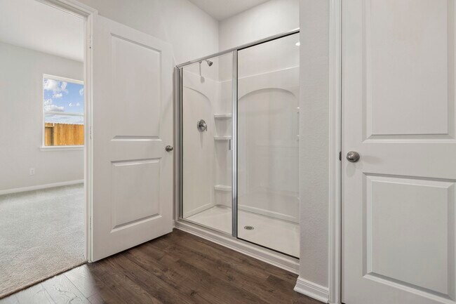 Photo - 15858 Berry Hl Dr
