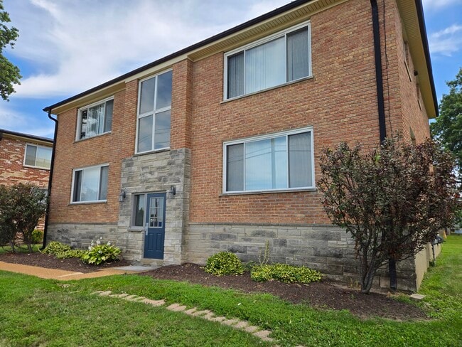Yorktowne Apartments