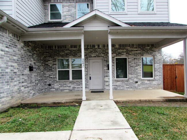 Photo - 3249 Dixie Dr