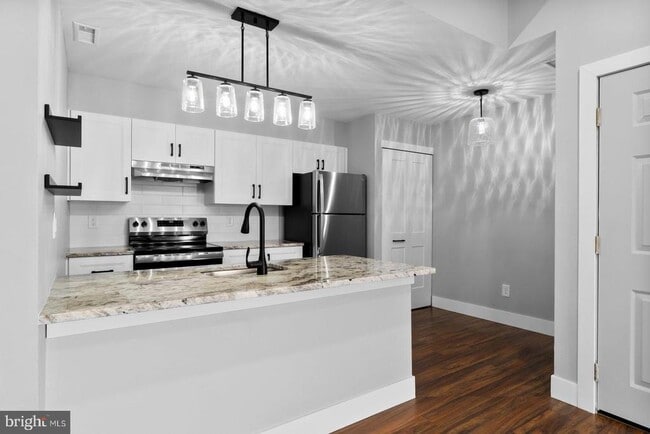 Photo - 118 Ashton Ct