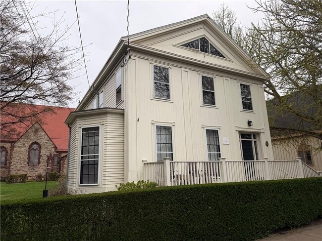 Building Photo - 63 Poplar St