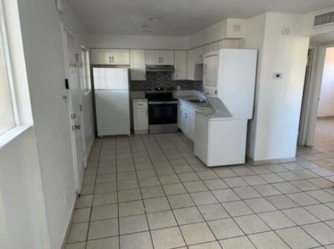 Photo - 3371 Brussels St Unit 2