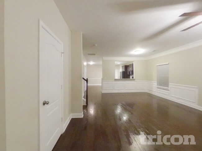 Photo - 102 Ellis Mill St