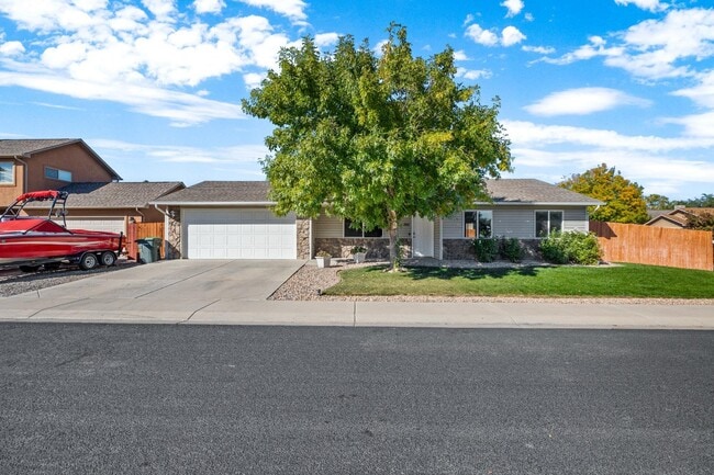 Photo - 2952 Red Cloud Ln