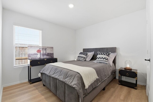 Photo - 22346 Curly Maple Dr