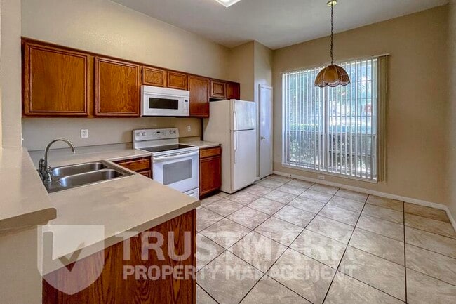 Photo - 2407 Armadillo Dr