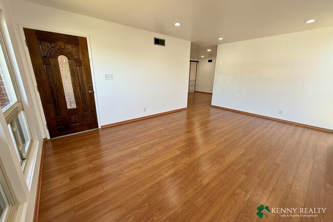 Photo - Large 4 Bedroom, 2 Bathroom Home with 2 Car Garage
