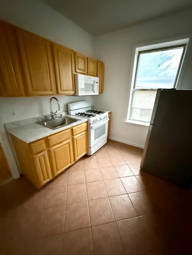 Photo - 132 39th St Unit A2