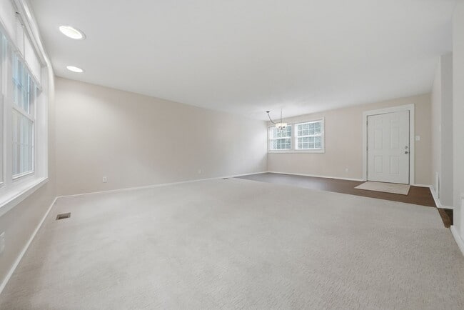 Photo - 330 Triplex Unit B