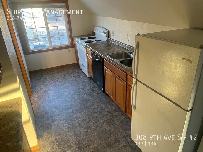 Photo - 308 9th Ave S Unidad #2