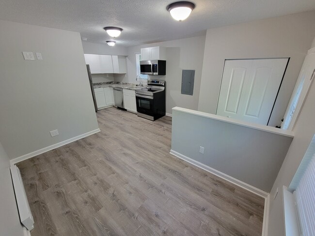 Photo - 2511 Meloy Rd Townhome