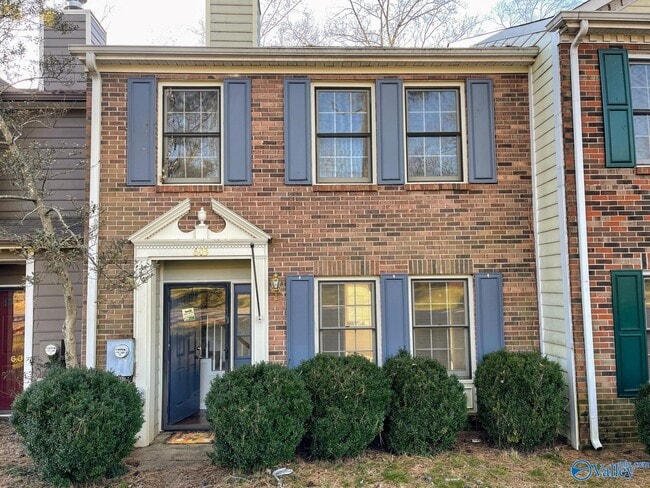 Building Photo - 603 Maysville Rd NE