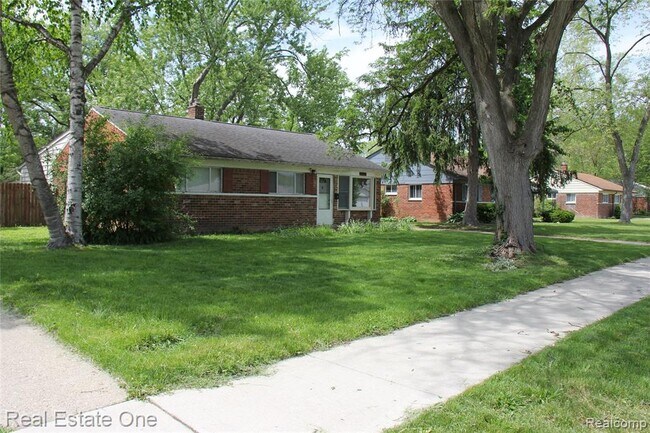 Photo - 28051 Stuart Ave