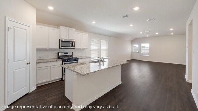 Photo - 3831 Turnpike Dr