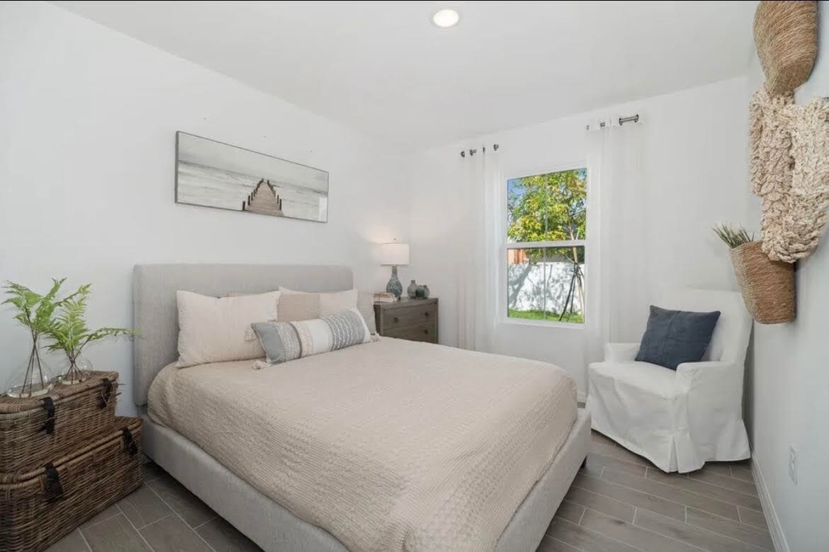 Photo - 590 Dream Ave SE