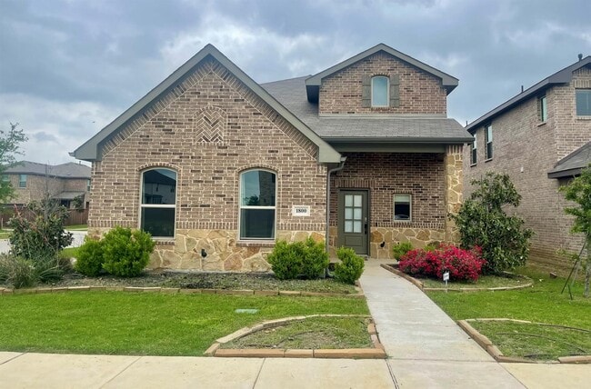 Photo - 1800 Emilia Dr