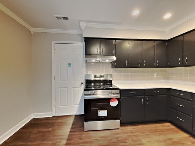 Photo - 4418 Windsor Rd