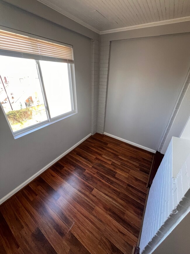 Den - 1710 Trinidad Ave NE Unit 02