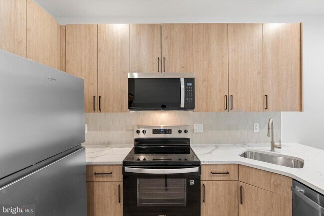 Photo - 2207 N Franklin St Unidad 1