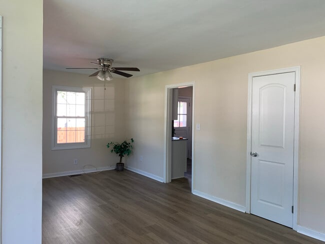 Photo - 631 Willow Dr