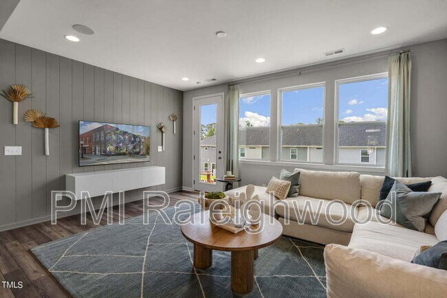 Photo - 123 Lennei Ln