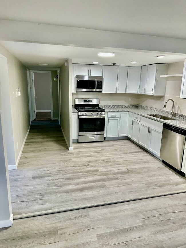 Charming Completely Remodeled Home! - Charming Completely Remodeled Home!