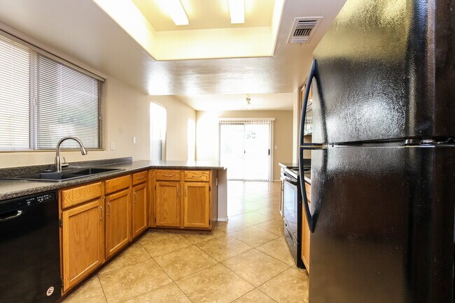 Photo - 1226 E Helena Dr