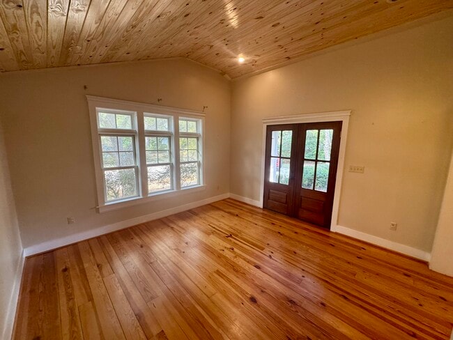 Photo - 511 Liberty St