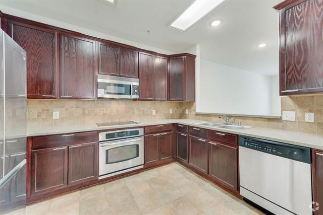 Building Photo - 317 Legends Dr Rental