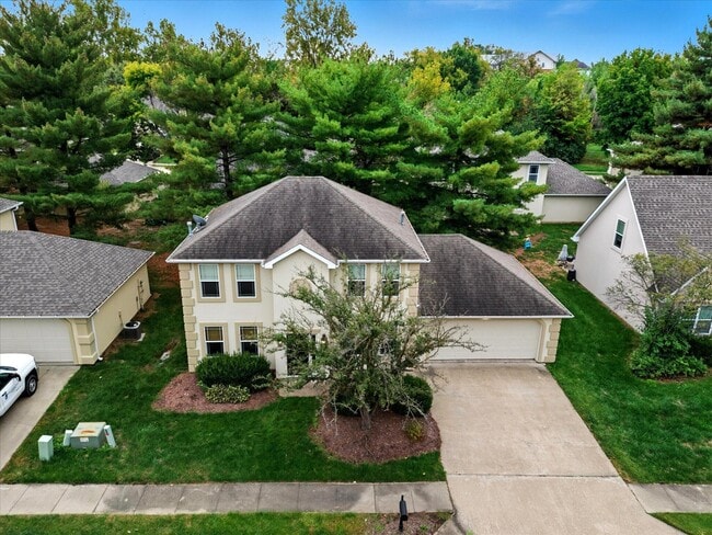Photo - 420 N Village Cir