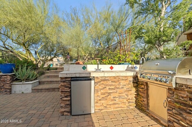 6016 E Rancho Manana Blvd