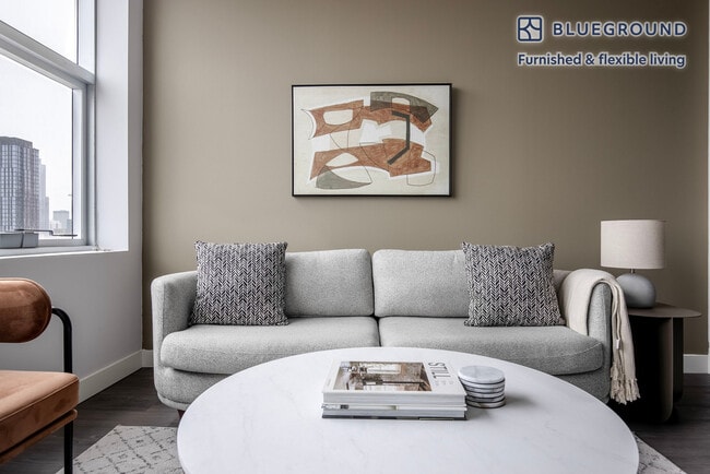 Photo - 1000 S Clark St Unidad FL19-ID990