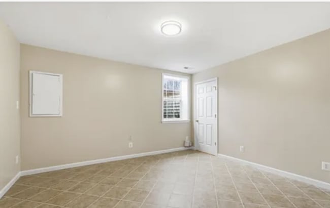 Photo - 8310 Rolling Rd