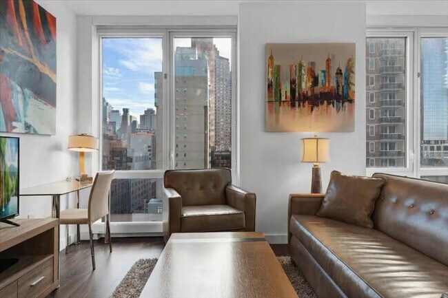 Photo - 605 W 42nd St Unit SI ID1016409P