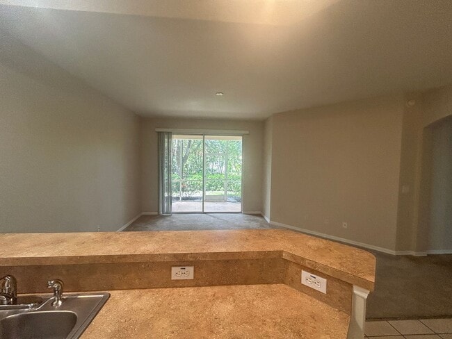 Spacious  3/2 ground floor unit