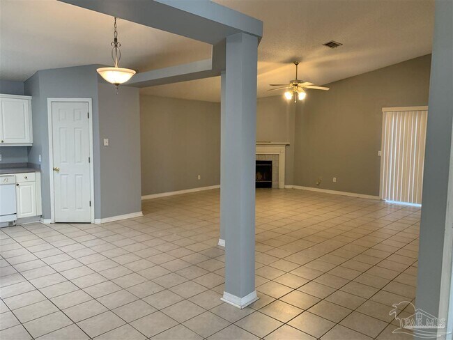 Photo - 2952 Raines St