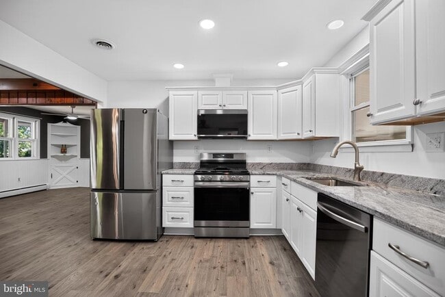 Photo - 930 Sykesville Rd