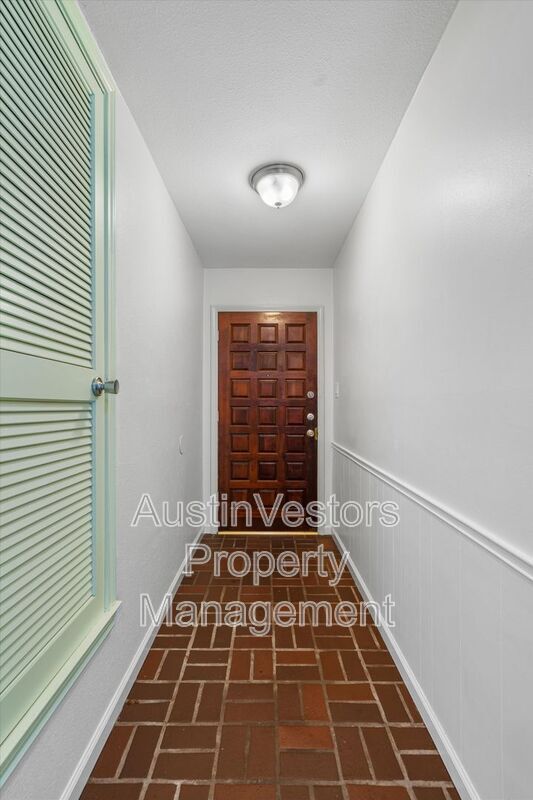 Photo - 10057 Woodland Village Dr
